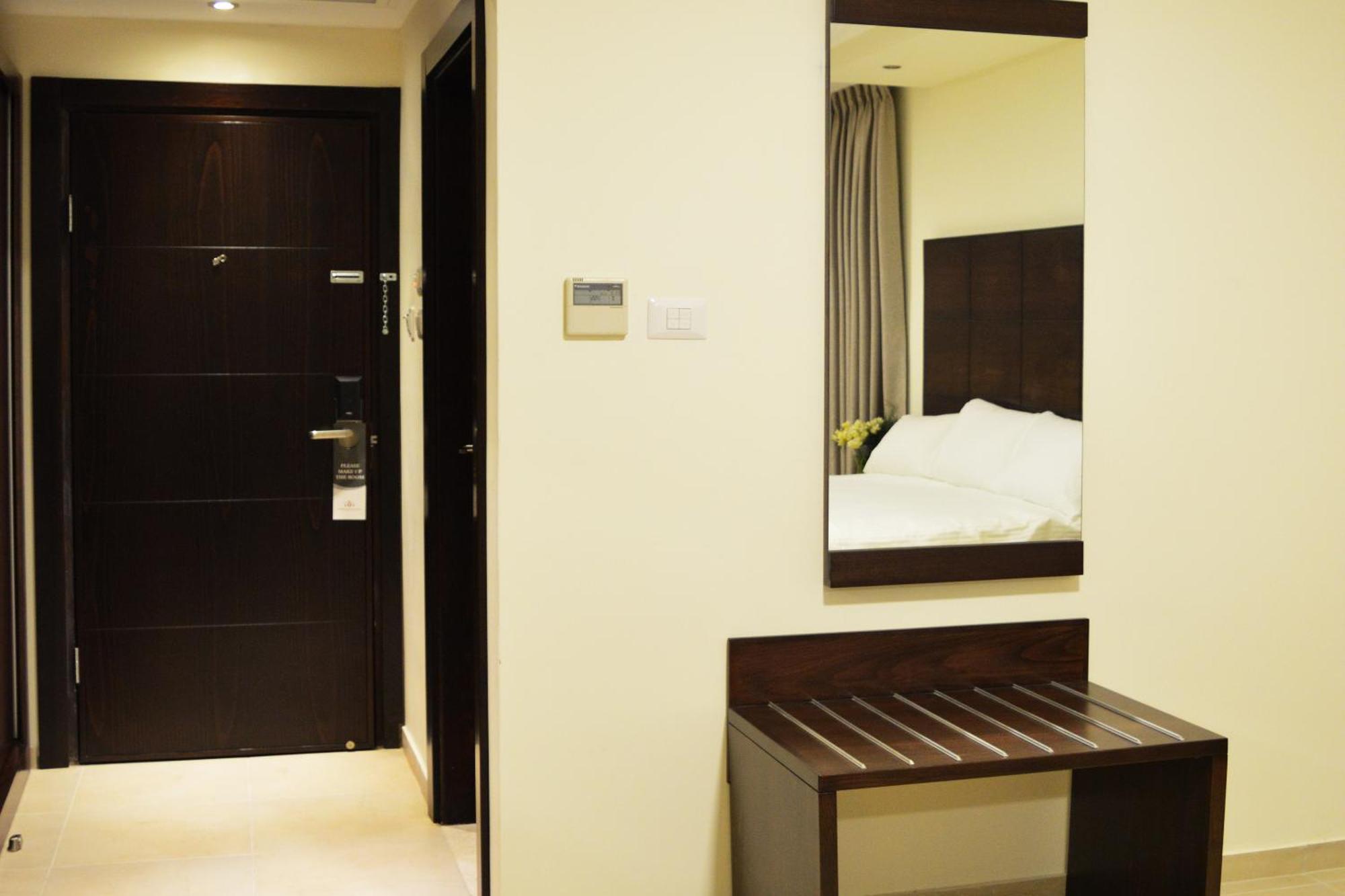 Taybeh Golden Hotel Ramallah Rum bild