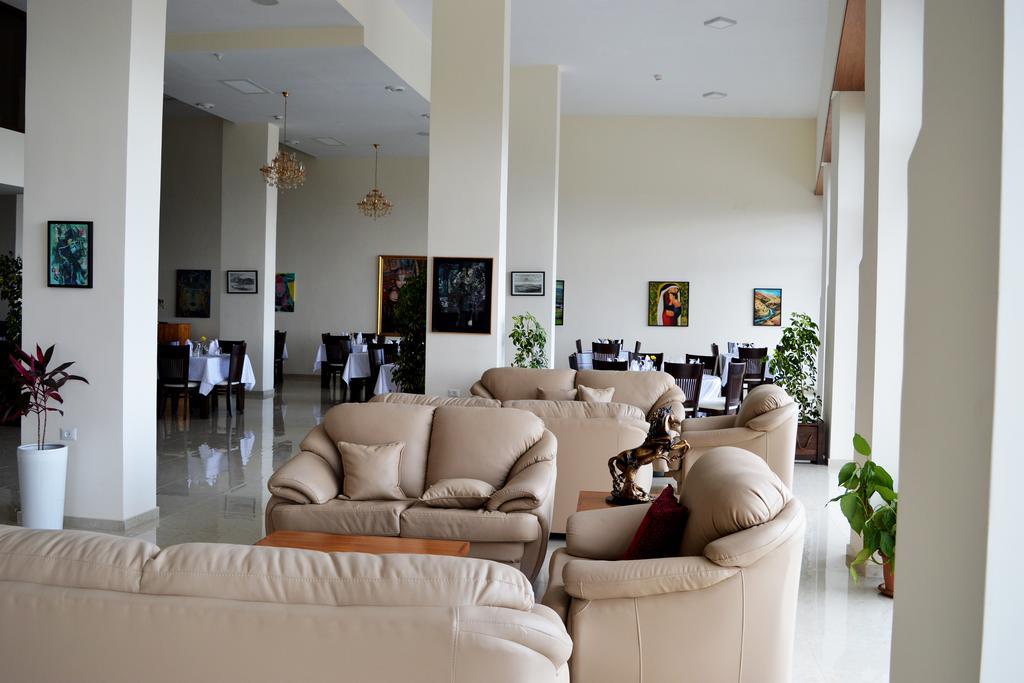 Taybeh Golden Hotel Ramallah Exteriör bild