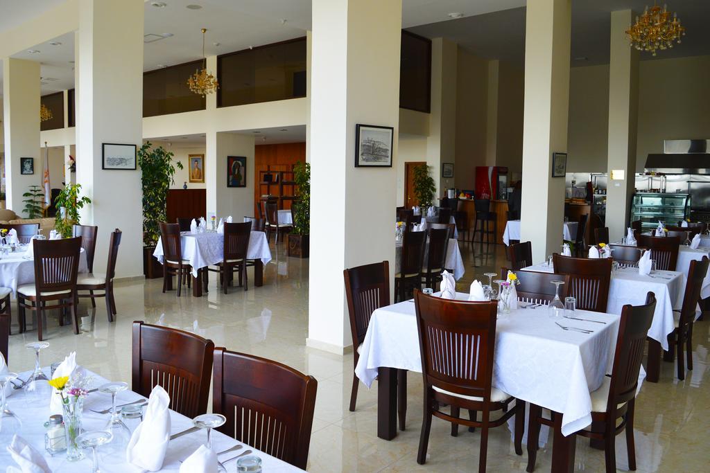 Taybeh Golden Hotel Ramallah Exteriör bild
